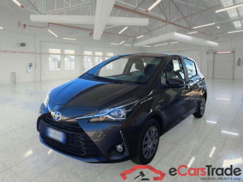 TOYOTA YARIS / 2017 / 5P / BERLINA 1.5 HYBRID BUSINESS #1