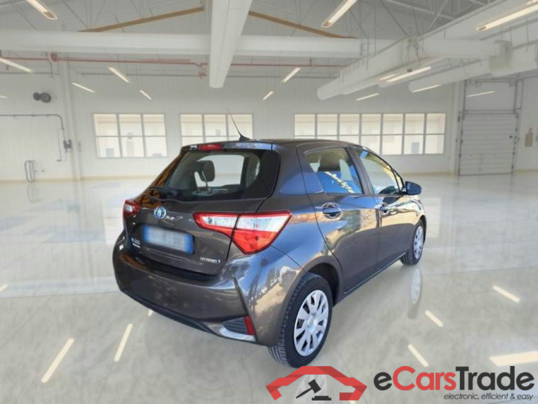 TOYOTA YARIS / 2017 / 5P / BERLINA 1.5 HYBRID BUSINESS #2