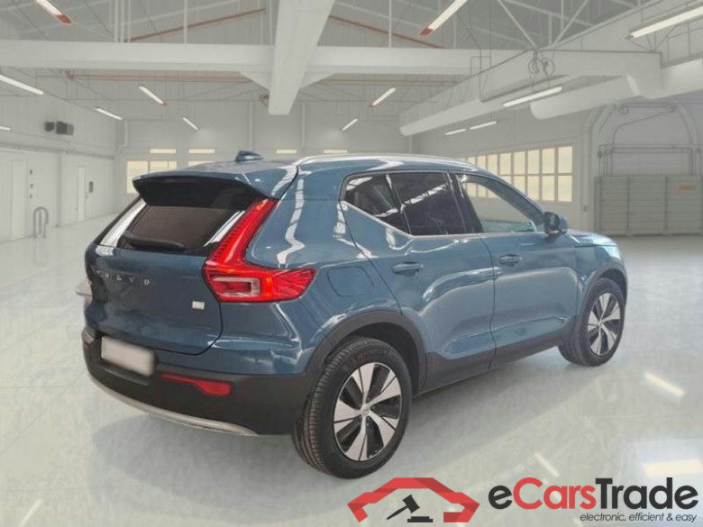 VOLVO XC40 / 2021 / 5P / SUV T5 RECHARGE PLUG-IN AUTO PLUS BRIGHT #2