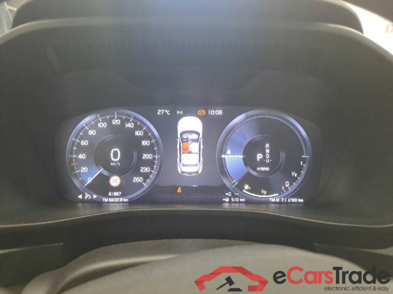 VOLVO XC40 / 2021 / 5P / SUV T5 RECHARGE PLUG-IN AUTO PLUS BRIGHT #4