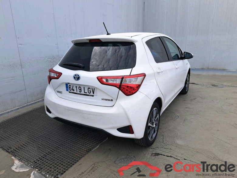 TOYOTA Yaris / 2017 / 5P / berlina con portón 1.5 100H Feel #2