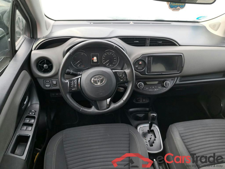 TOYOTA Yaris / 2017 / 5P / berlina con portón 1.5 100H Feel #3