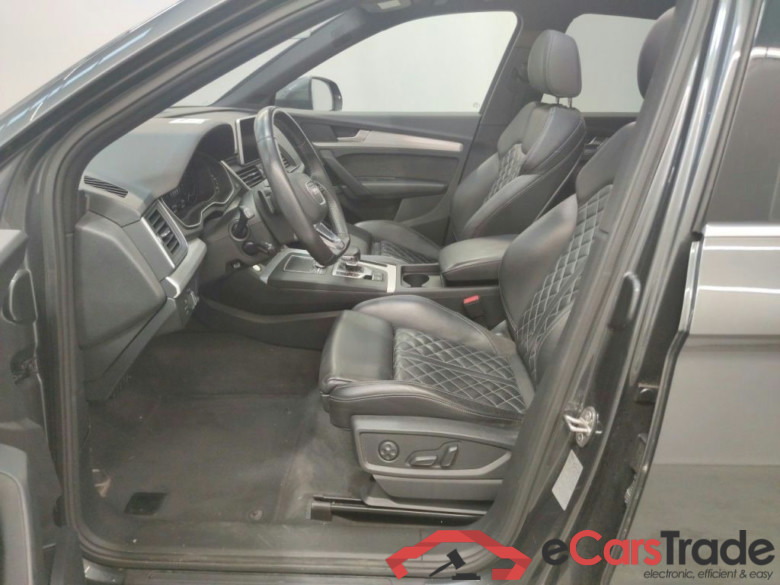 Audi Q5 Sport 55 TFSi e S tronic quattro 5d #3
