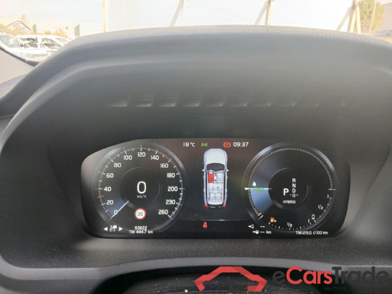 VOLVO XC90 / 2019 / 5P / todoterreno 2.0 T8 AWD Recharge Inscription Exp Auto #4