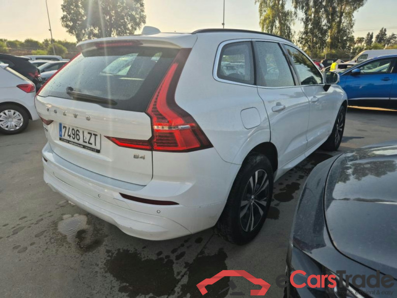 VOLVO XC60 / 2017 / 5P / todoterreno 2.0 B4 D Momentum Pro Auto #2