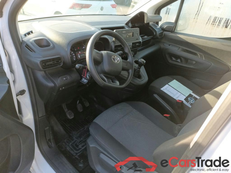TOYOTA Proace City / 2020 / 4P / combi 1.5D 75kW (100CV) GX L1 #3