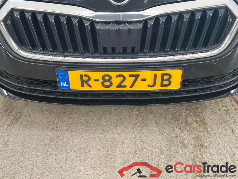 Škoda Octavia Combi 1.0 TSI e-TEC MHEV DSG Business Edition 5d #5