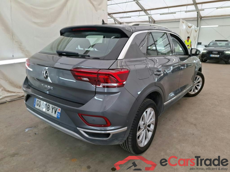 VOLKSWAGEN T-Roc / 2021 / 5P / SUV 1.5 TSI 150 EVO STYLE DSG7 #3