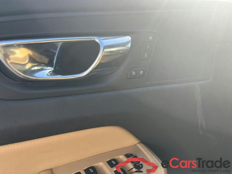 VOLVO XC60 PHEV 2.0 T8 TE AWD Inscription Gear. #6