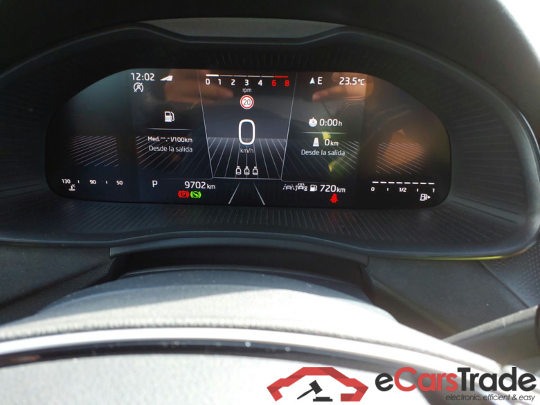 SKODA Kamiq 1.5 TSI 110 kW (150 CV) DSG 7 vel. Plus(Winterpack) #4