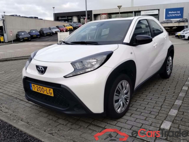 TOYOTA Aygo X 1.0 VVT-i MT Play #1