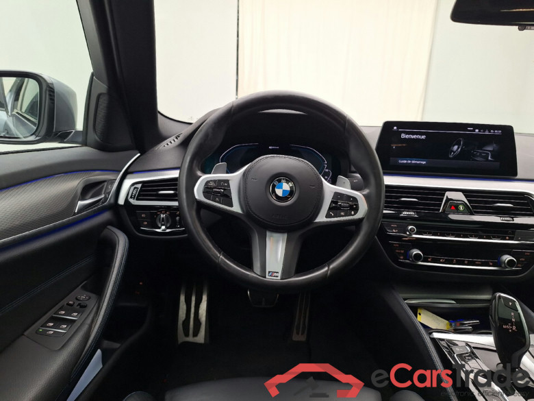BMW, 5-serie '16, 530e 185kW ///M-Sportkit (total options 13.566,11 Ex.Vat) #6