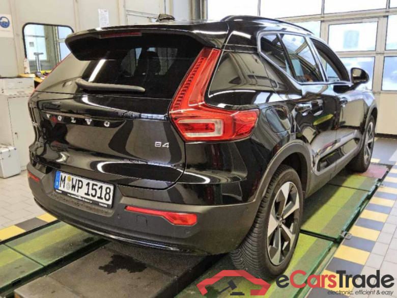 Volvo XC40 (2017->) DE - SUV5 B4 2WD EU6d, Plus Dark, (Facelift) 2022 - 2024 #3