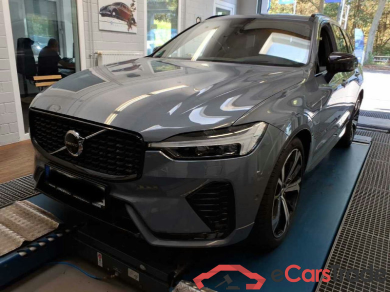 Volvo XC60 (03.2017->) DE - SUV5 B5 (Benzin) AWD EU6d, Ultimate Dark Mild-Hybrid, (Facelift) 2022 - 202 #1