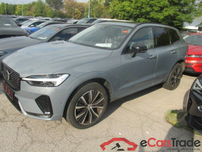 Volvo XC60 (03.2017->) DE - SUV5 B5 (Benzin) AWD EU6d, Ultimate Dark Mild-Hybrid, (Facelift) 2022 - 202 #1