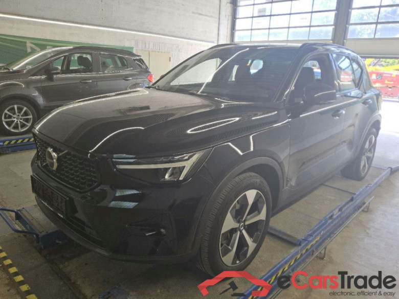 Volvo XC40 (2017->) DE - SUV5 B4 2WD EU6d, Plus Dark, (Facelift) 2022 - 2024 #1
