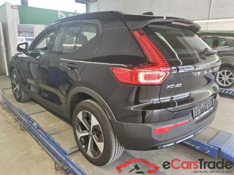 Volvo XC40 (2017->) DE - SUV5 B4 2WD EU6d, Plus Dark, (Facelift) 2022 - 2024 #4