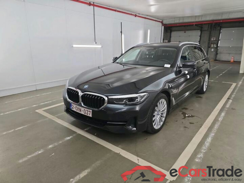 BMW 5 Reeks Touring 5 Reeks Touring 530e Auto (PHEV) 215kW/292pk  5D/P Auto-8 #1