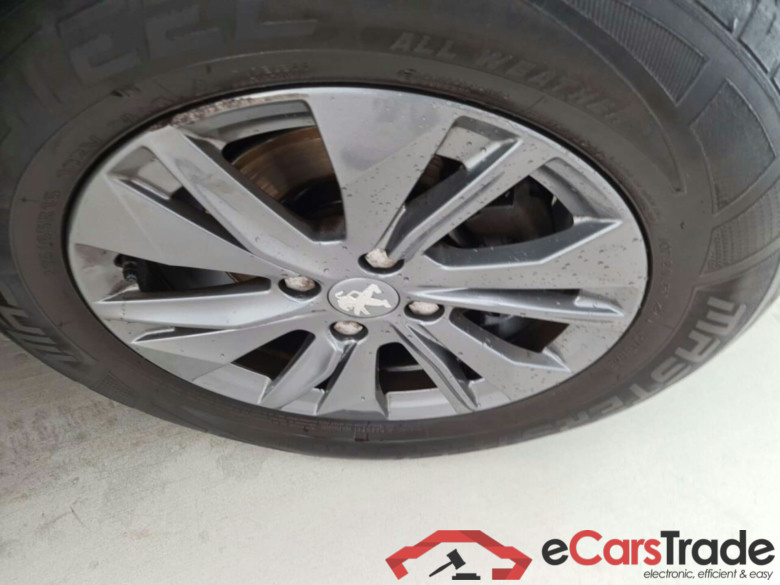 PEUGEOT 2008 1.2 PT ACTIVE PACK #5