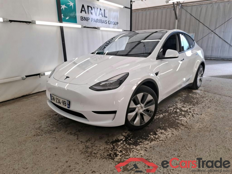 TESLA Model Y / 2021 / 5P / SUV RWD #2
