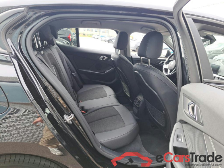 BMW 1 SERIES HATCH 2.0 118DA (110KW) #6