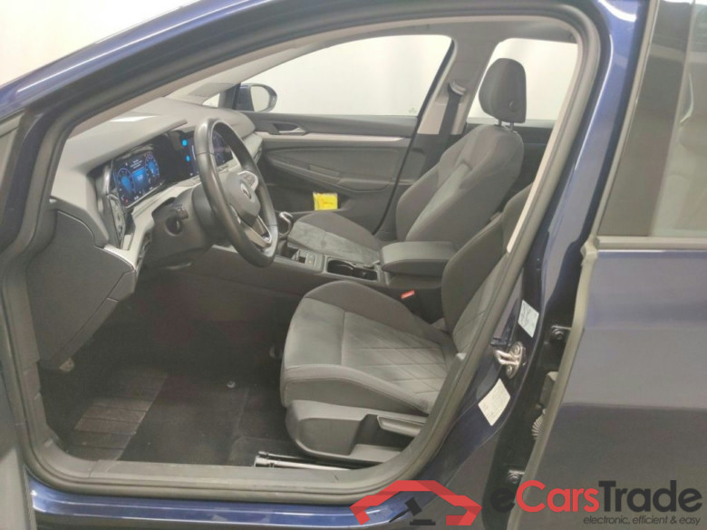 Volkswagen Golf VIII 1.0 TSI 81kW Life 5d #3
