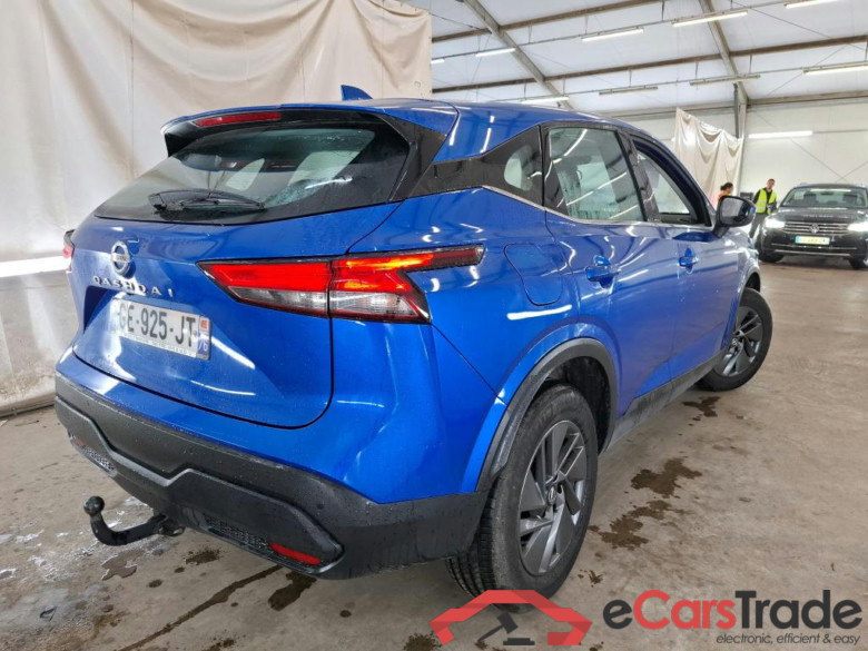 NISSAN Qashqai / 2021 / 5P / Crossover 1.3 MHEV 140 Business Edition #3