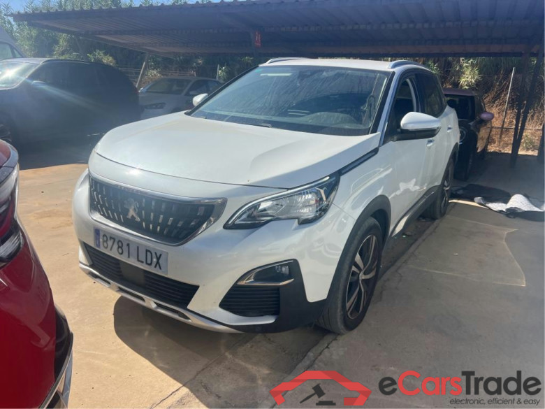 PEUGEOT 3008 / 2016 / 5P / todoterreno 1.2 PURETECH 96KW (130CV) ALLURE S&S (CX) #1