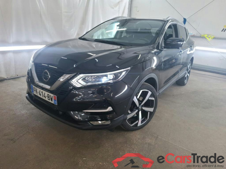 NISSAN Qashqai / 2017 / 5P / Crossover 1.3 DIG-T 140 Tekna