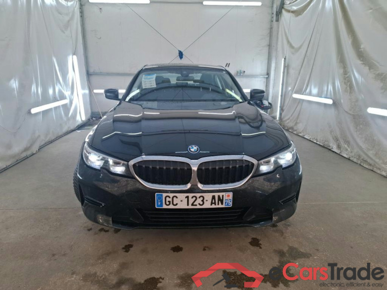 BMW Série 3 Berline / 2018 / 4P / Berline 330e 292ch Business Design BVA8 Hybride