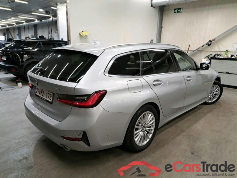 BMW - BMW 3 TOURING 330e 292PK Luxury Vernasca Heated Seats & LED & Accoustic Windows  * HYBRID * #2