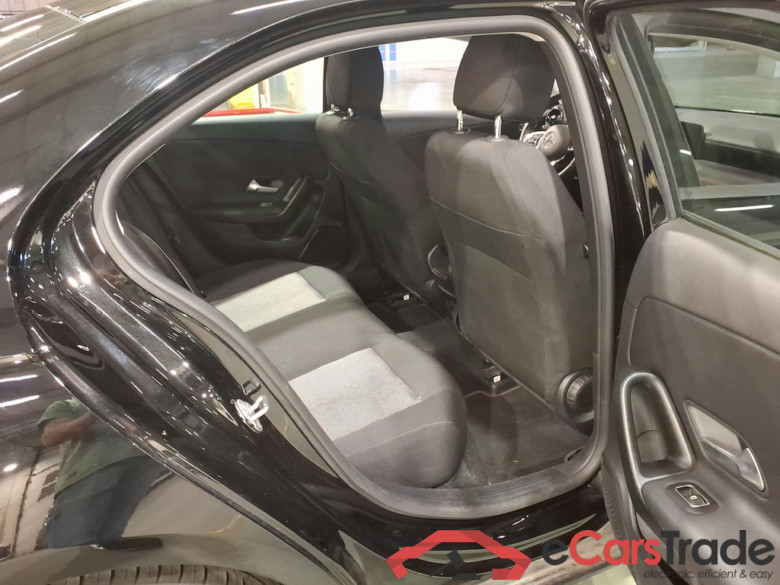 MERCEDES-BENZ A-CLASS LIMOUSINE 2.0 A 180 D BUSINESS SOLUTION DCT #5