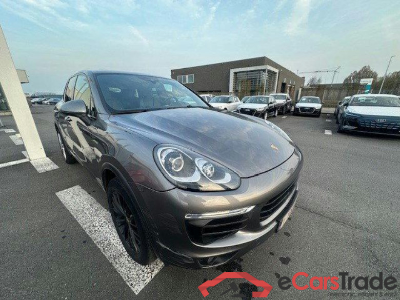 PORSCHE Cayenne 3.0i V6 PHEV S Tiptronic S (306 kW) #2