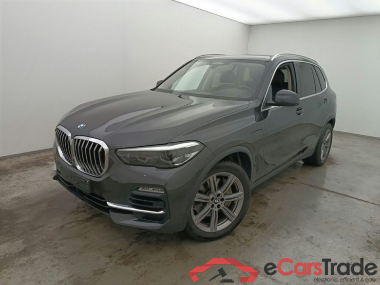 BMW X5 - 2018 3.0AS xDrive45e 286 PHEV (EU6d-TEMP) 5d (total options: 17,092 Ex.Vat)