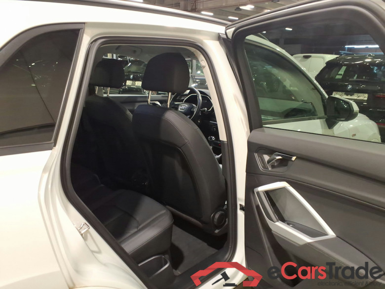 AUDI Q3 2.0 35 TDI S TRONIC S LINE BUSINESS EDIT #5