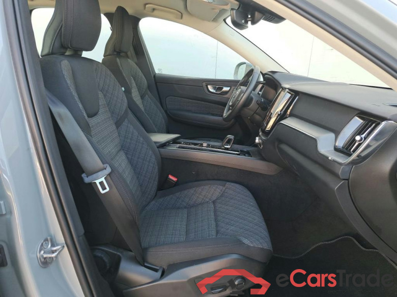 VOLVO XC60 / 2017 / 5P / todoterreno 2.0 B4 D Core Auto #6