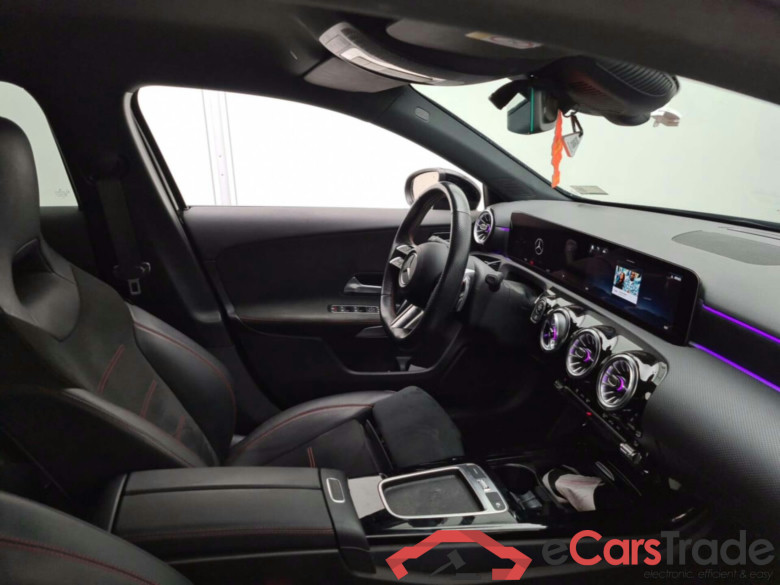 MERCEDES-BENZ A-KLASSE 1.3 200 7G-DCT AMG LINE #3