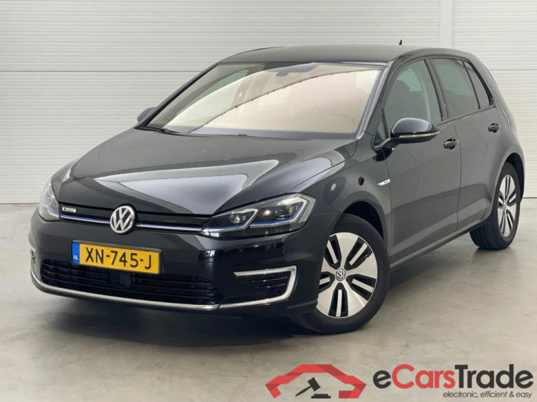 VOLKSWAGEN e-Golf e-Golf