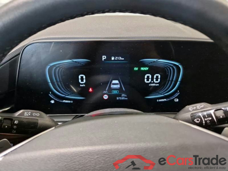 KIA NIRO / 2022 / 5P / BERLINA 1.6 HEV GDI STYLE DCT #4