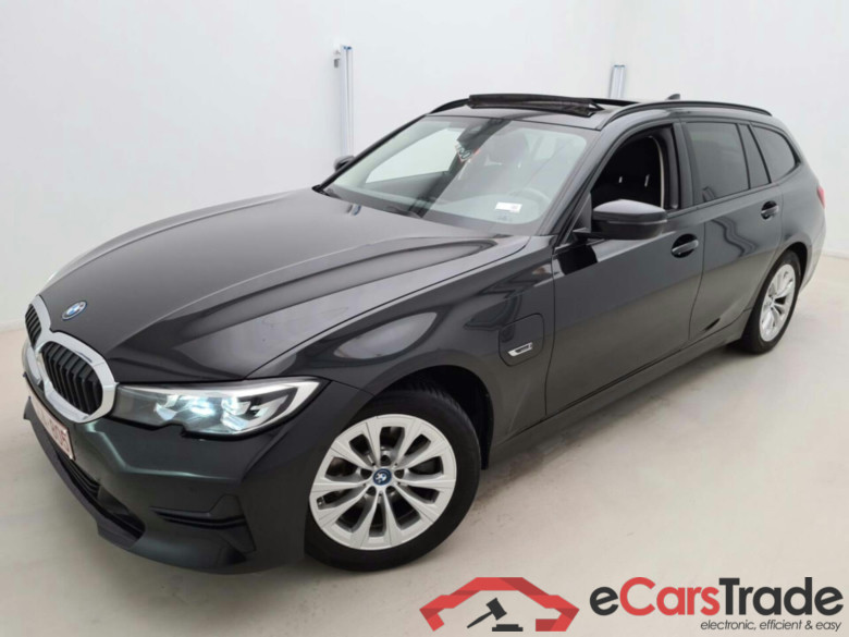 BMW 3-SERIE TOURING 2.0 320E AUT