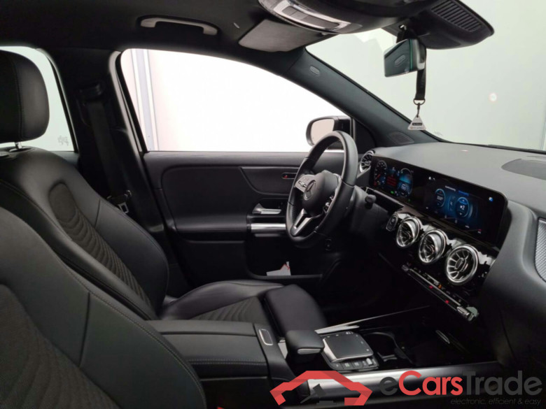 MERCEDES-BENZ EQA 250 LUXURY LINE #3