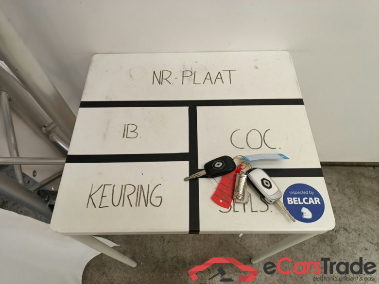 RENAULT CLIO V 1.0 TCe Evolution GPF 5d #4