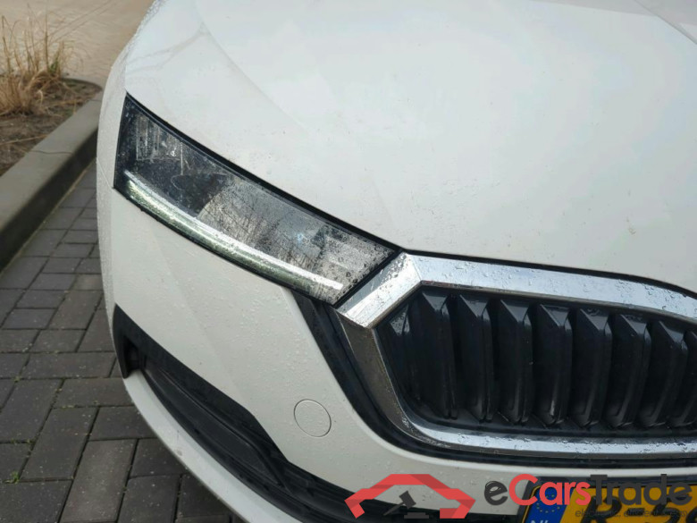 SKODA Octavia Combi 81 kW #4