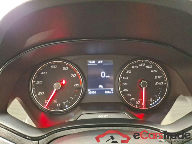 SEAT Arona 1.0 TSI Style B. Int #6