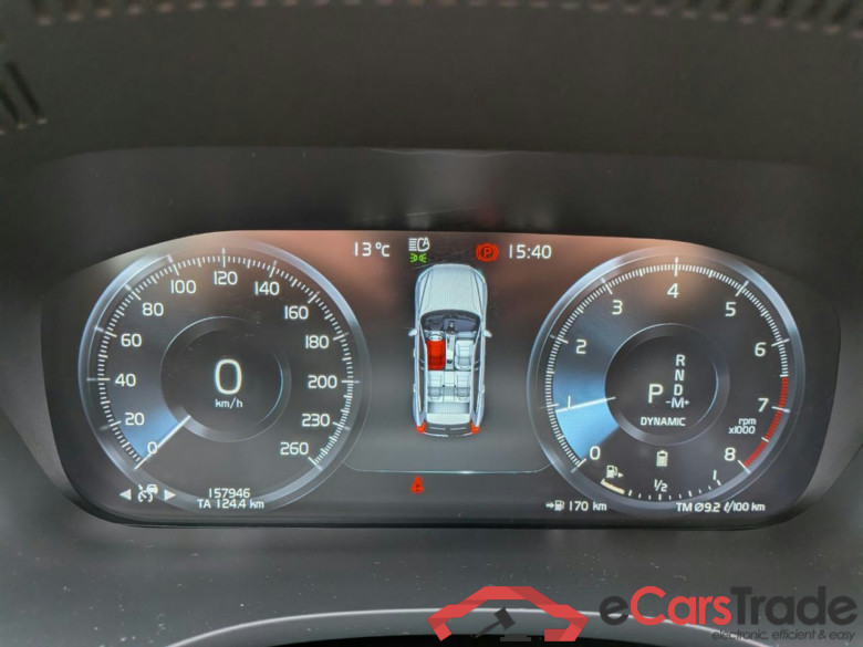 VOLVO XC60 2.0 B4 R-Design #6