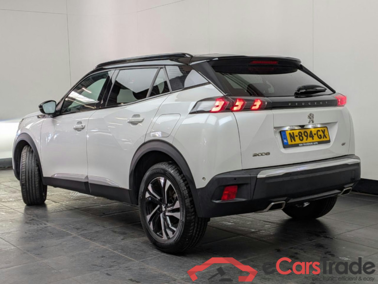 PEUGEOT 2008 1.2 PureTech GT #4