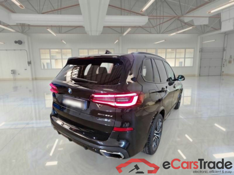 BMW X5 / 2018 / 5P / SUV XDRIVE 25D MSPORT AUTOM. #2