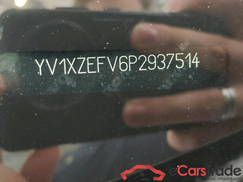 Volvo XC40 Recharge Pure Electric Plus 5d #6