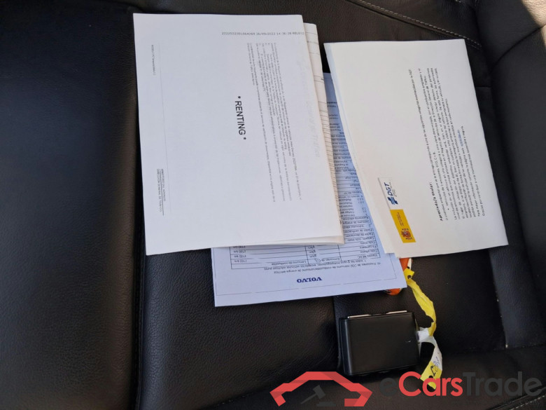 VOLVO XC40 / 2021 / 5P / todoterreno 2.0 B3 G Plus Bright Auto #4