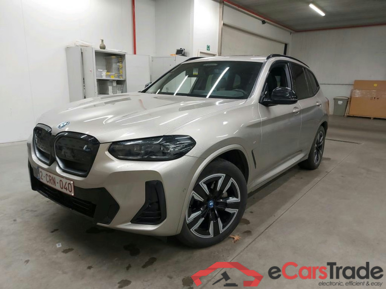 BMW I - BMW IX3 286PK With Climatic & Navigation & Electric Heated Seats & Dark Shadow Pack & Electric Foldable Trailer Hook * ELECTRIC *